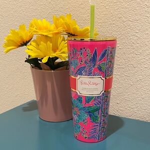 Lilly Pulitzer Tumbler Pink and Blue Floral